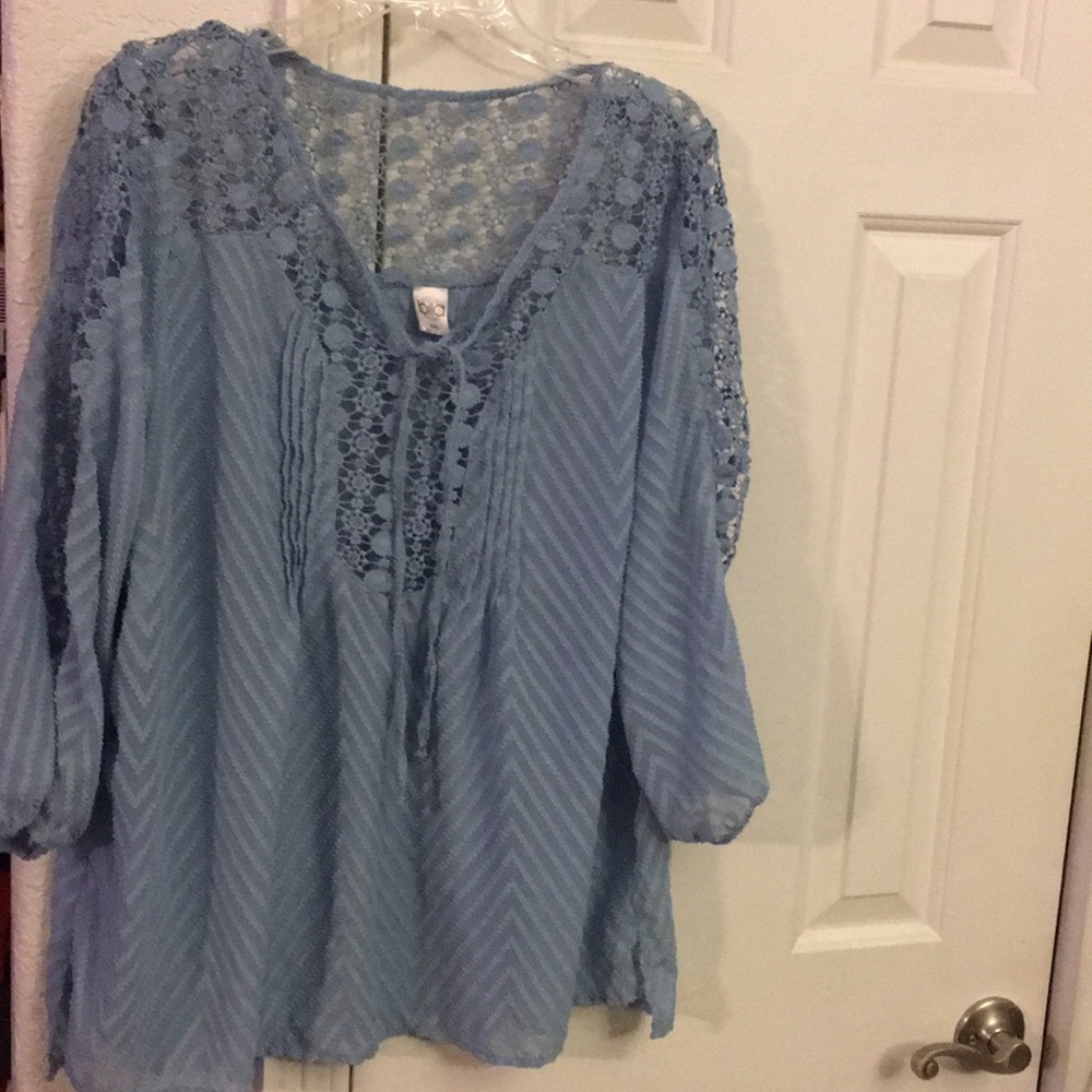 4/$50 BILLA XXL blue top